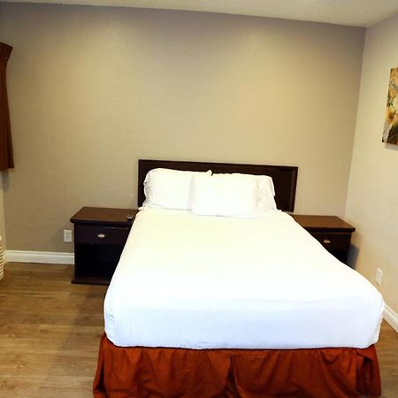 Anaheim Executive Inn & Suites Dış mekan fotoğraf