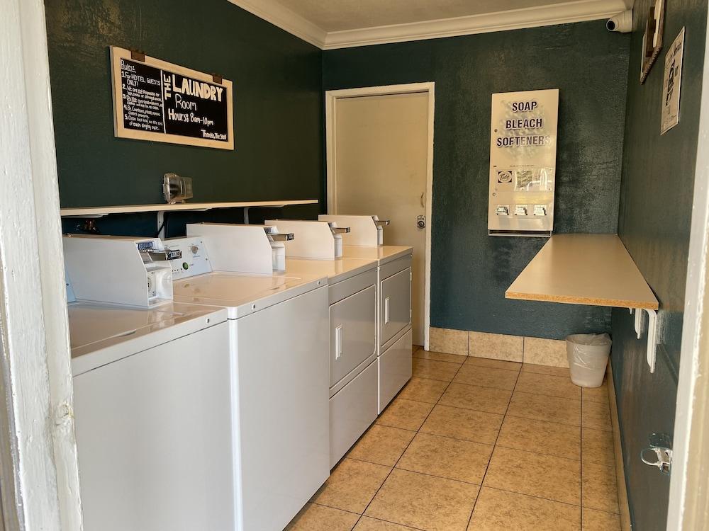 Anaheim Executive Inn & Suites Dış mekan fotoğraf