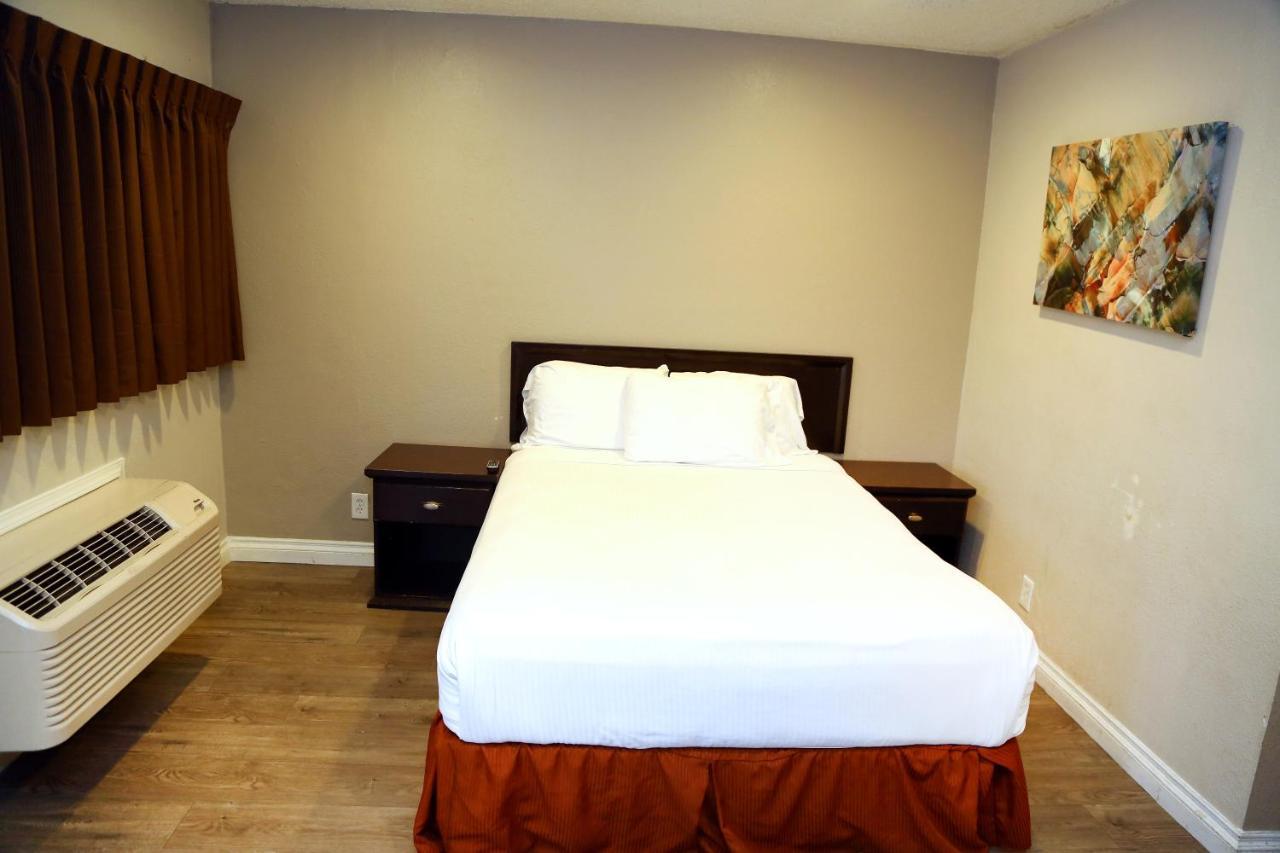 Anaheim Executive Inn & Suites Dış mekan fotoğraf