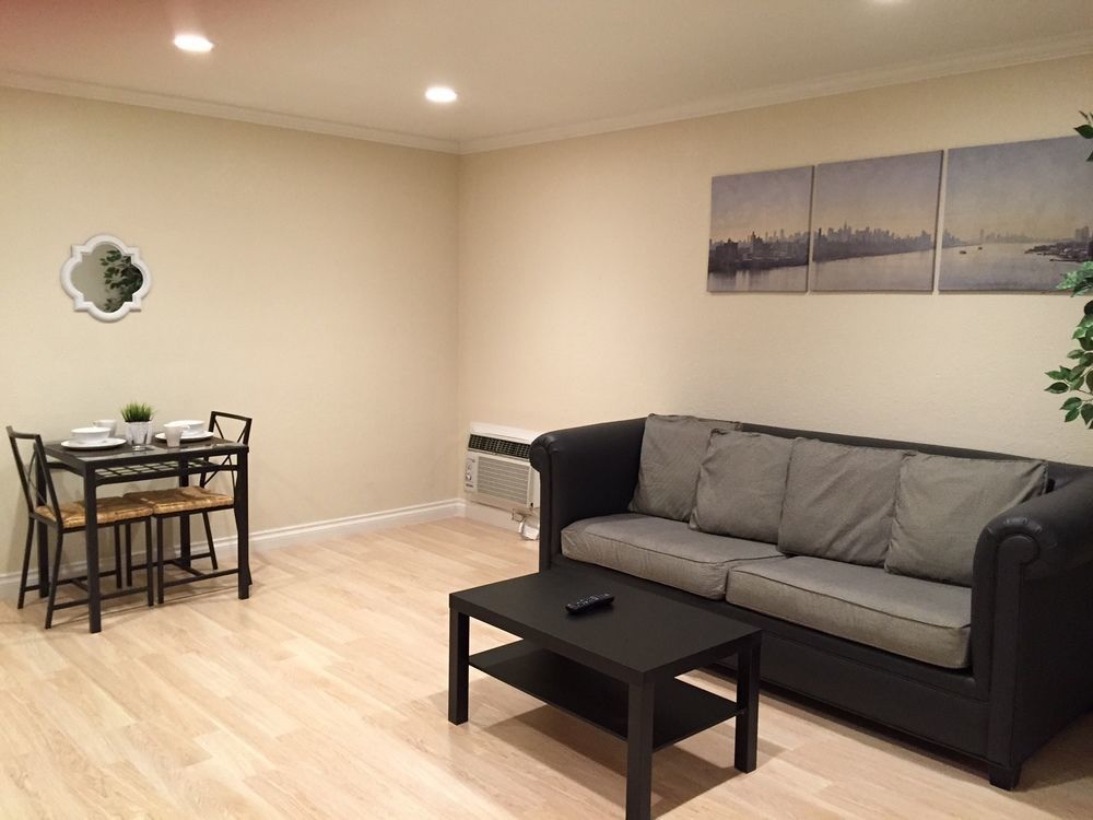 Anaheim Executive Inn & Suites Dış mekan fotoğraf
